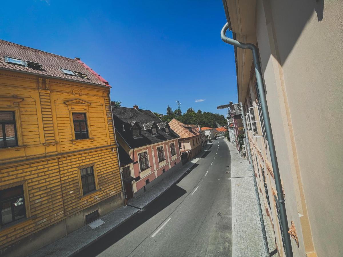 Ruttner Suite Veszprém Buitenkant foto