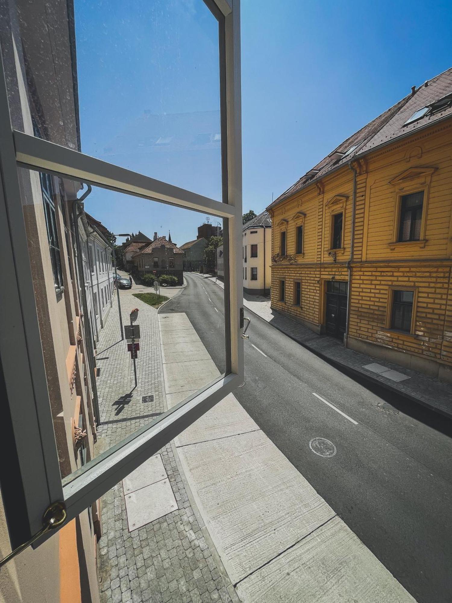 Ruttner Suite Veszprém Buitenkant foto